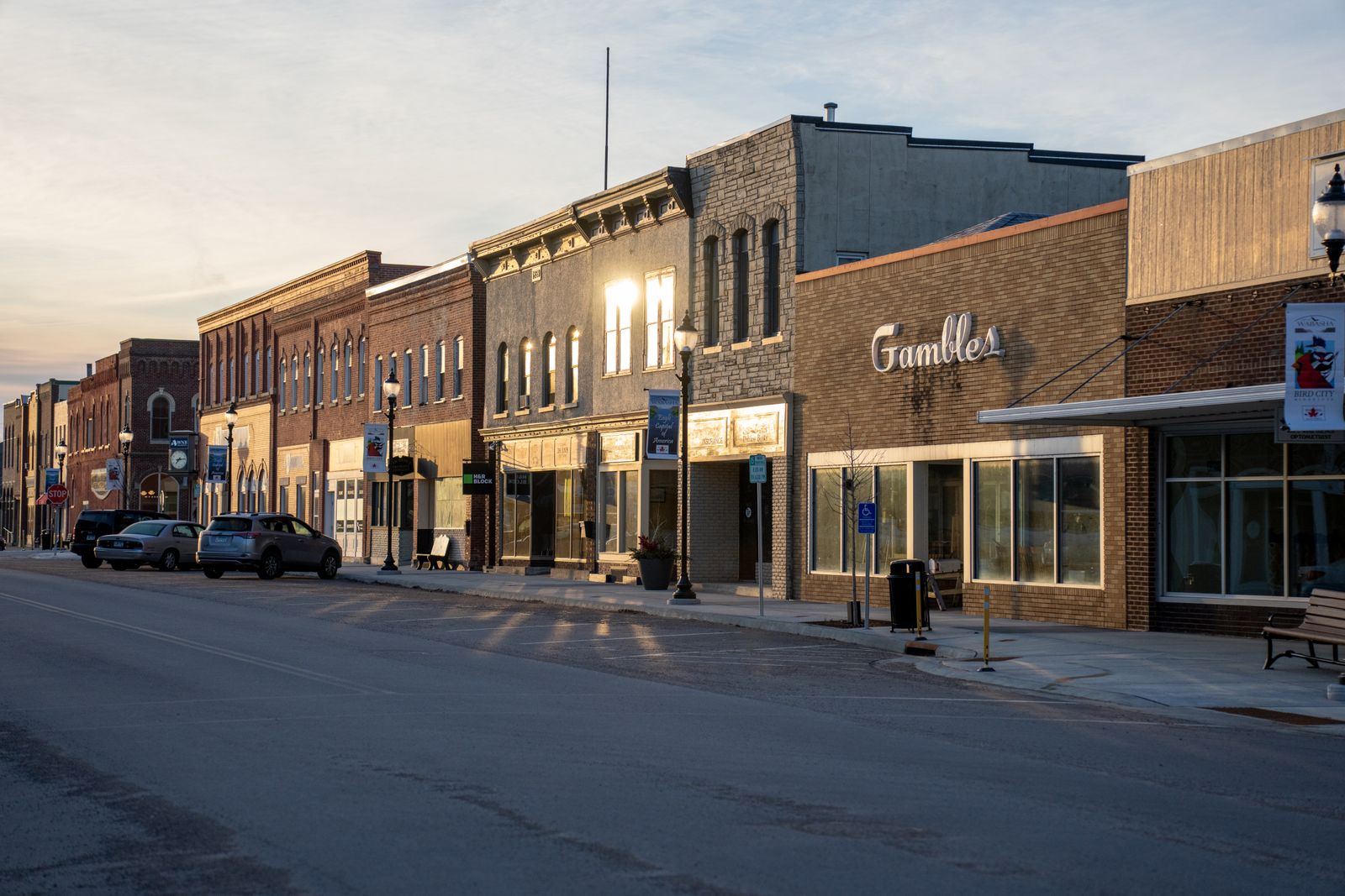 10 Charming Small Towns Near Chattanooga You'll Love Calling Home