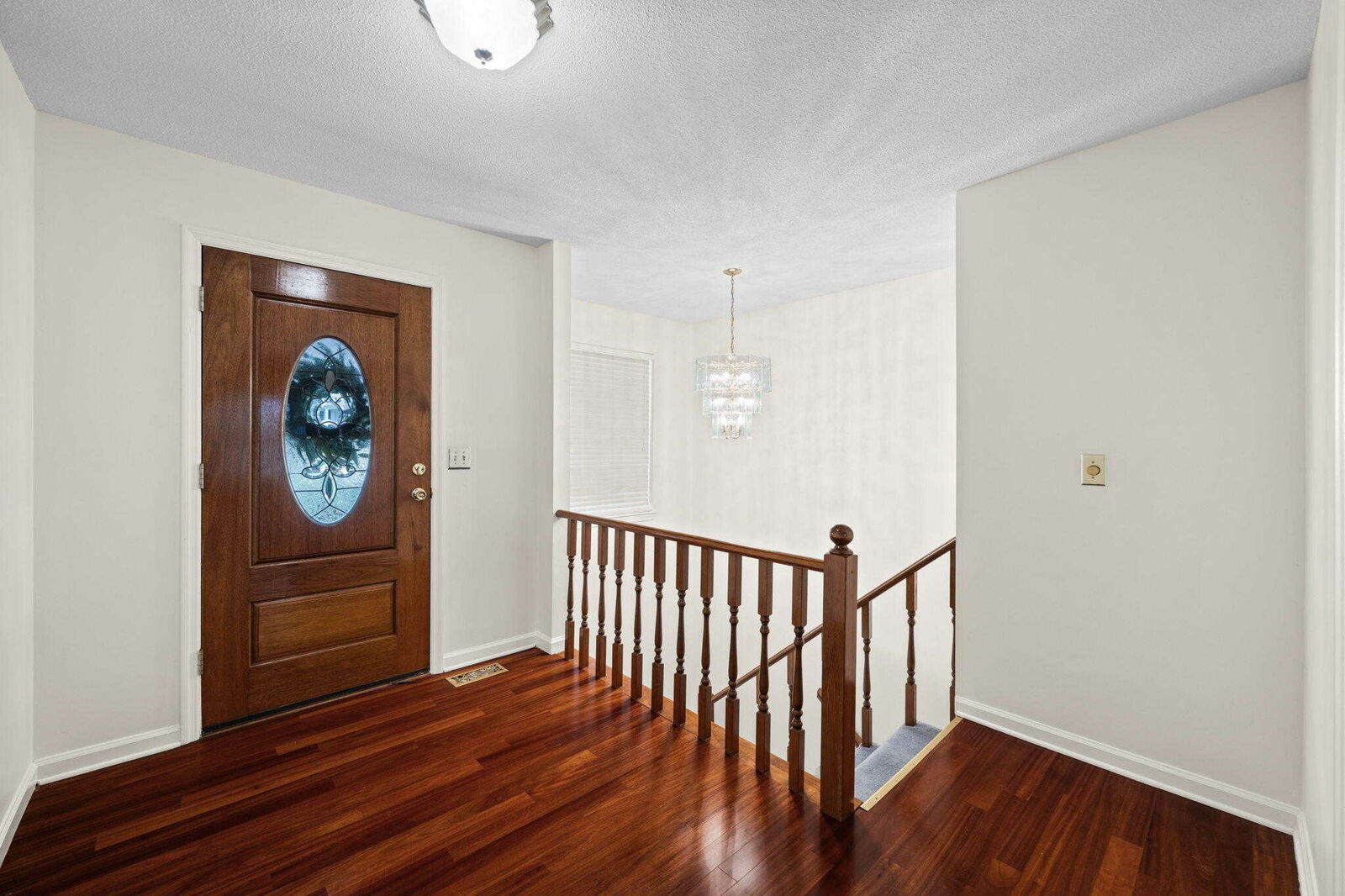 555 Blue Bird Lane - Photo 7